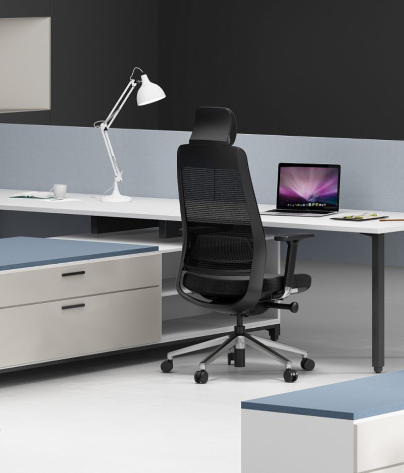 fotel ergonomiczny Shine EFG 100B w biurze